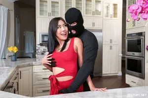 KIN8 Kin8 Heaven 3666 Sex chữa bệnh tuyệt đỉnh Bạn gái tốt bụng của tôi chữa bệnh cho tôi bằng cách mát-xa Harmony Harmony
