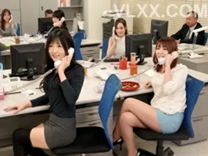 Thầy giáo sung khoái khó quên trước 2 cô học trò quá điêu luyện